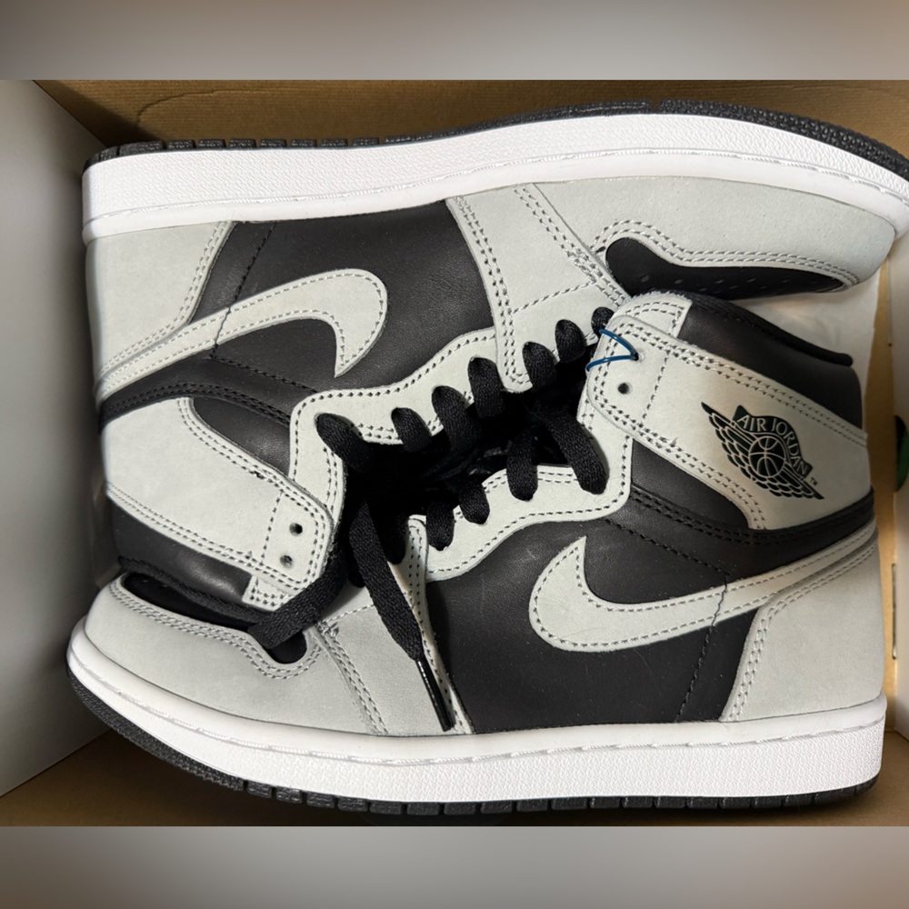 Air Jordan 1 Retro High OG BLACK/LT SMOKE GREY